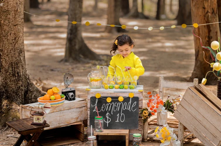 Baby shoot- Lemonade theme